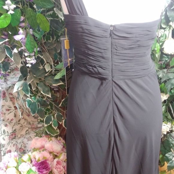 ELEGANT BLACK DINNER GOWN WITH BEADS/SEQUINS  SZ L - Picture 6 of 6